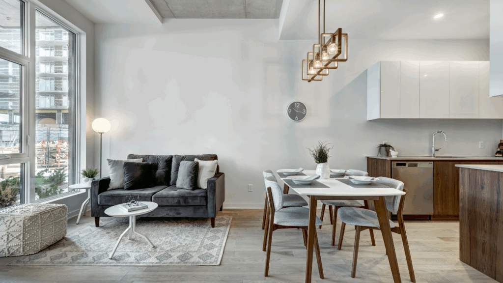 Nowoczesne mieszkanie z aneksem kuchennym, jadalnią i strefą wypoczynku